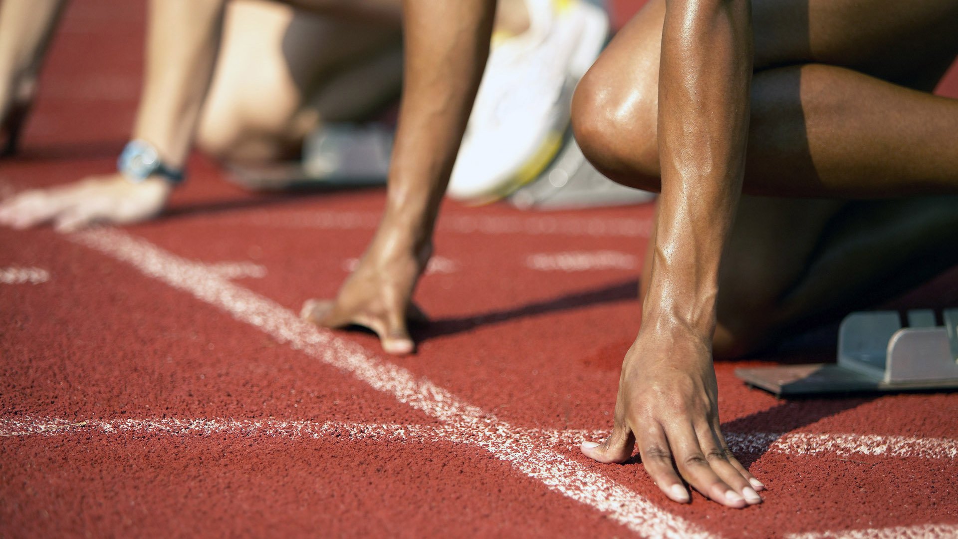 球场幕后：比赛当天的幕后工作揭秘，足球幕后操纵